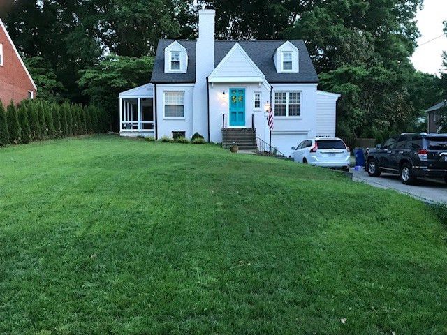 2839 Barmettler St, Raleigh, NC 27607