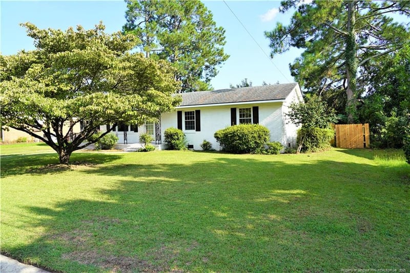 2839 Skycrest Dr, Fayetteville, NC 28304