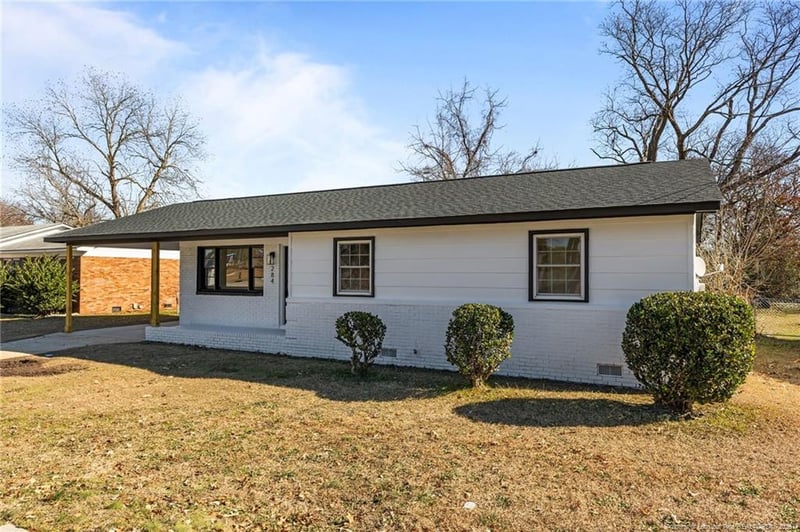 284 Bonanza Dr, Fayetteville, NC 28303