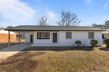 284 Bonanza Dr, Fayetteville, NC 28303