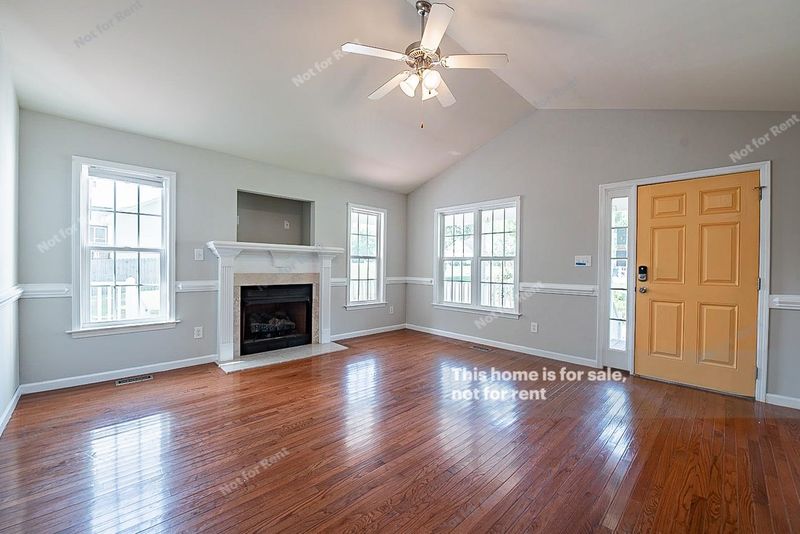 284 Hornbeam Ln, Willow Springs, NC 27592