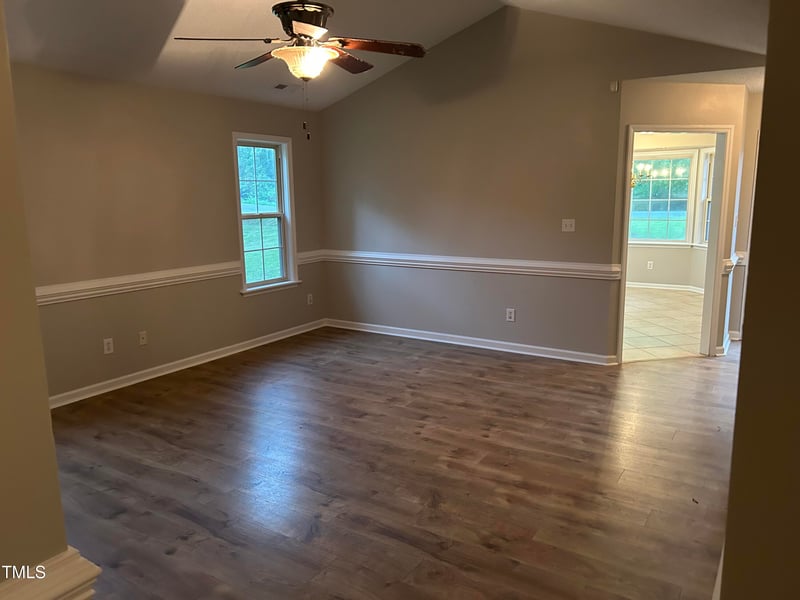 284 Irvan St, Clayton, NC 27520