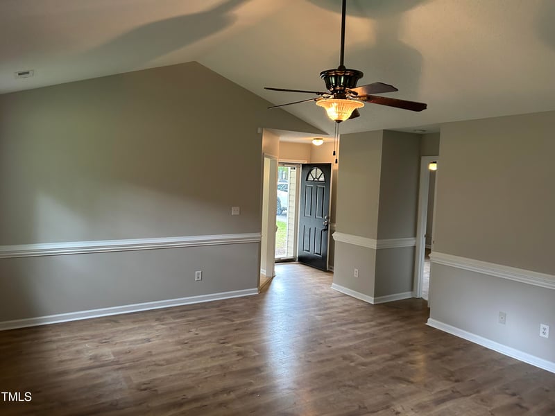 284 Irvan St, Clayton, NC 27520