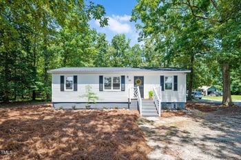 284 Sneed Ln, Fuquay Varina, NC 27526