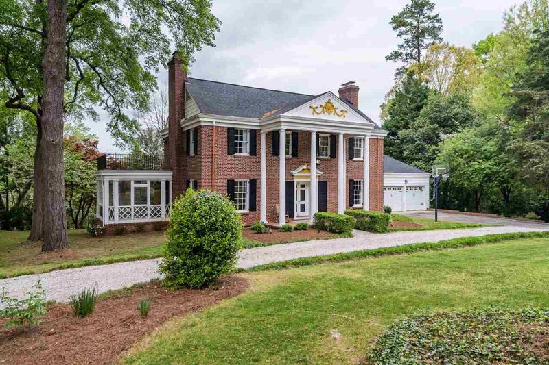 2840 Exeter Cir, Raleigh, NC 27608