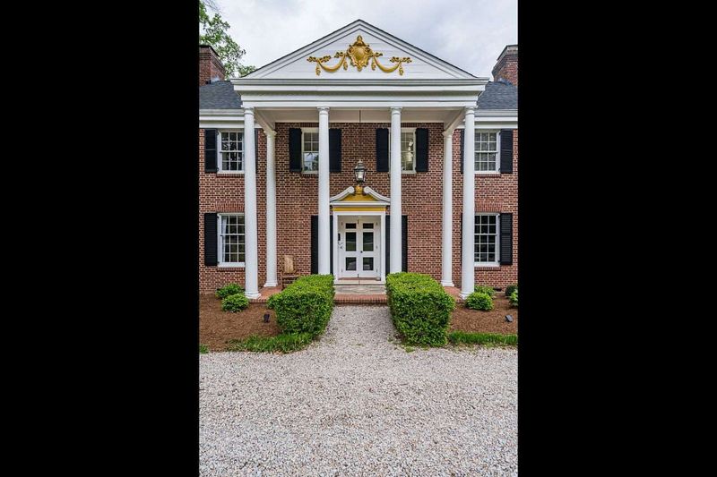 2840 Exeter Cir, Raleigh, NC 27608