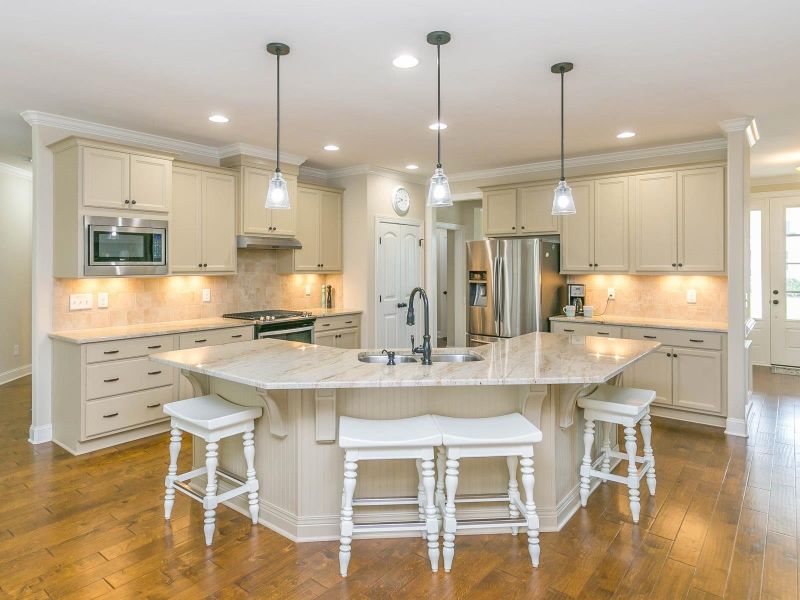 2840 Kingston Manor Dr, Wake Forest, NC 27587