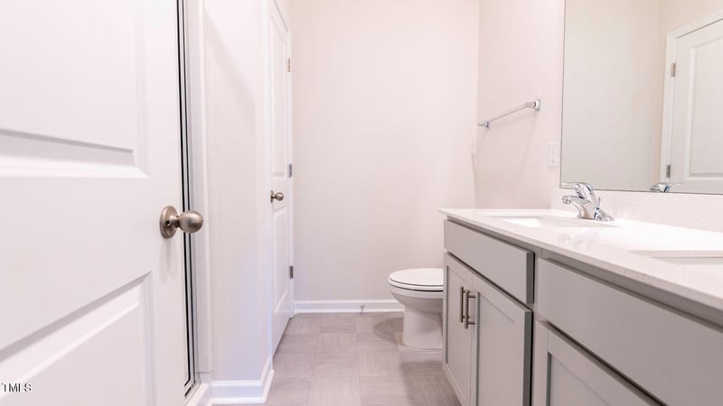 2841 Burgess Dr #404, Mebane, NC 27302