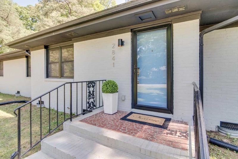 2841 Stuart Dr, Durham, NC 27707