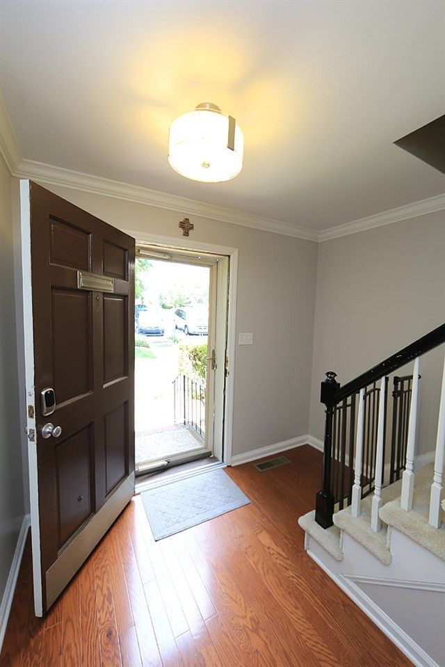 2842 Wycliff Rd, Raleigh, NC 27607