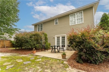 2843 Aristocrat Ln, Fayetteville, NC 28306