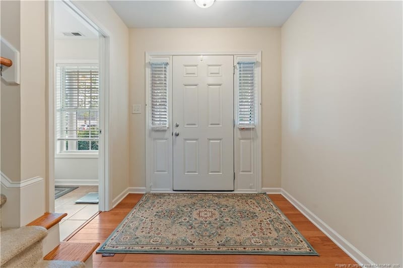 2843 Aristocrat Ln, Fayetteville, NC 28306