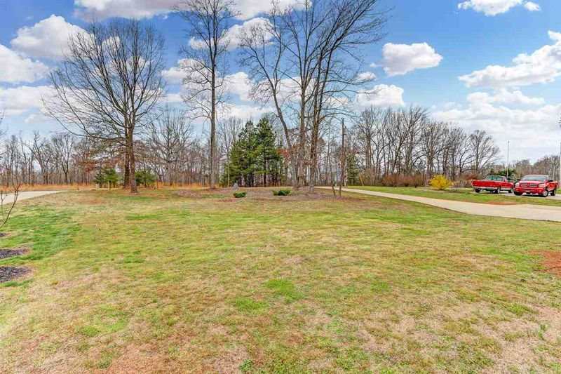 2843 Burch Bridge Rd, Burlington, NC 27217