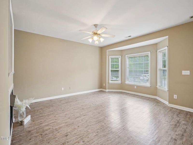 2845 Bennington Dr, Clayton, NC 27520