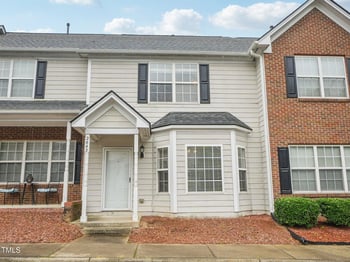 2845 Bennington Dr, Clayton, NC 27520
