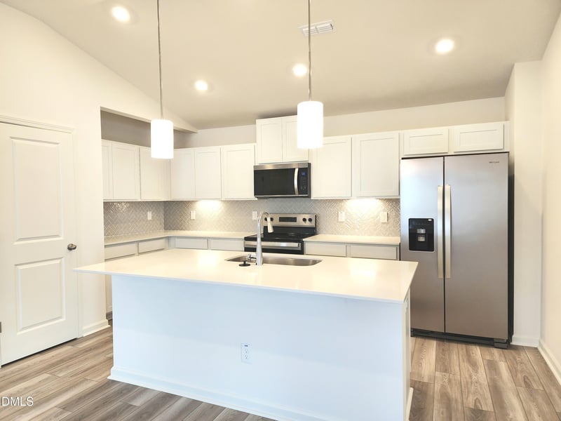 2845 Springtooth Dr, Raleigh, NC 27616