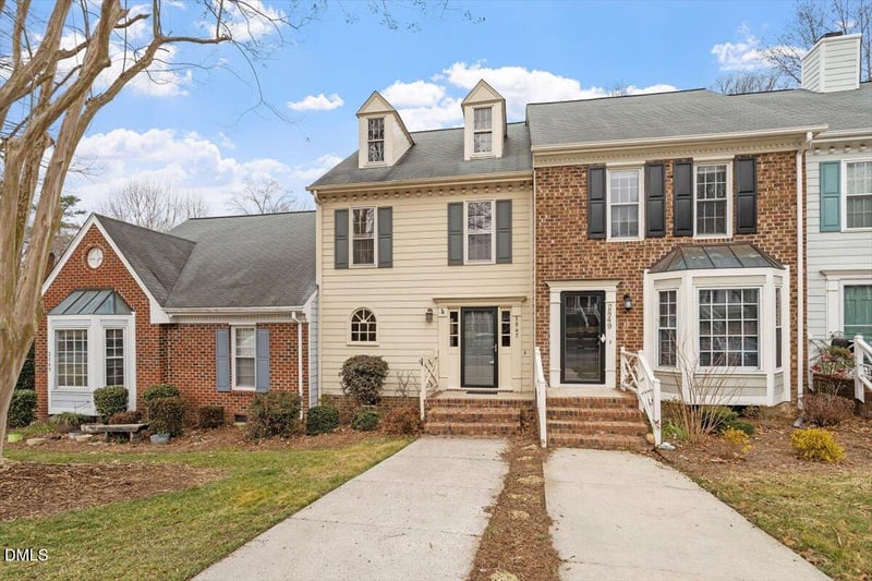 2847 Bedfordshire Ct, Raleigh, NC 27604