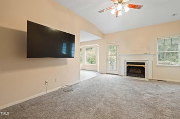 285 Bradford Ridge Dr, Youngsville, NC 27596