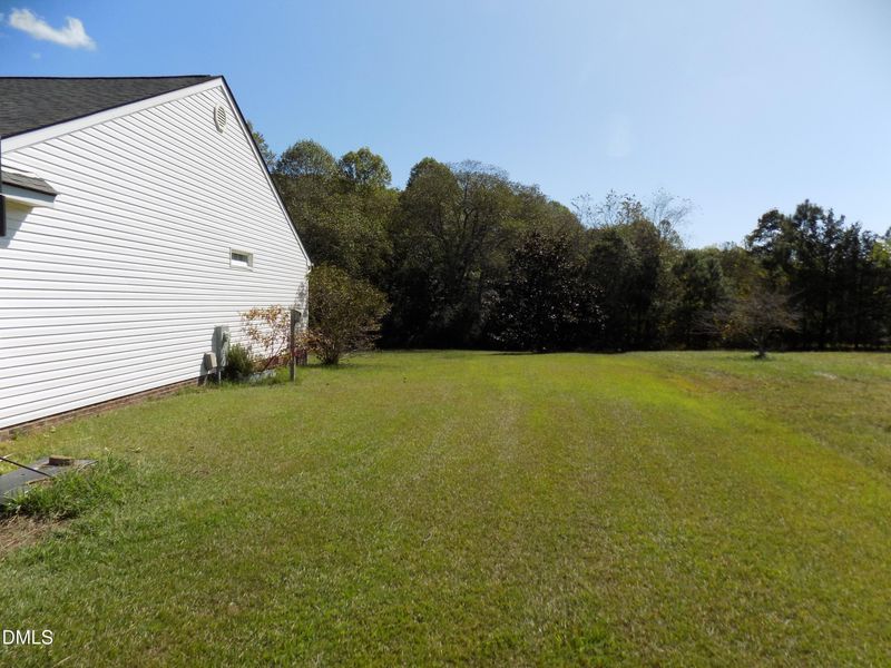 285 Bradford Ridge Dr, Youngsville, NC 27596