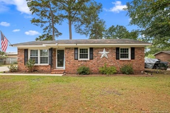 285 Decatur Dr, Fayetteville, NC 28303