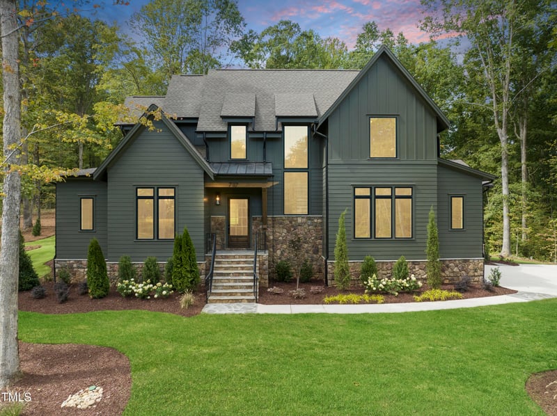 285 Mollie Meadow Dr, Zebulon, NC 27597