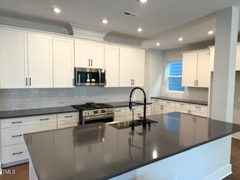 285 Parkland Dr, Pittsboro, NC 27312
