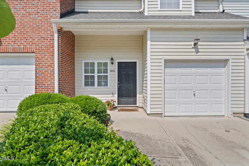 285 Plaza Dr, Chapel Hill, NC 27517