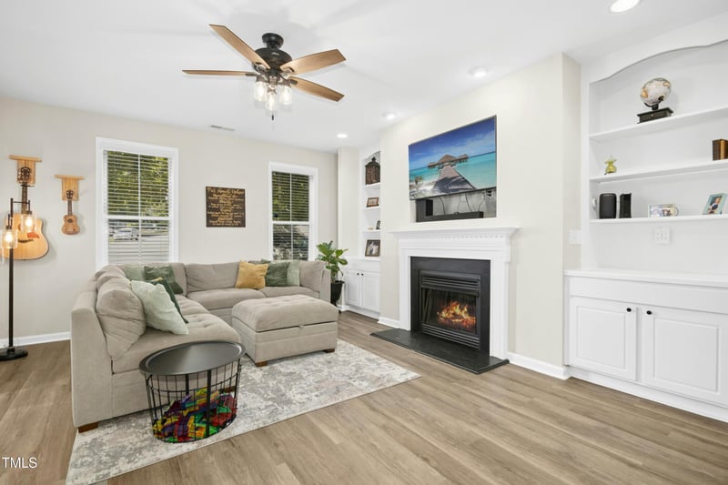285 Tuscarora Ln, Clayton, NC 27520