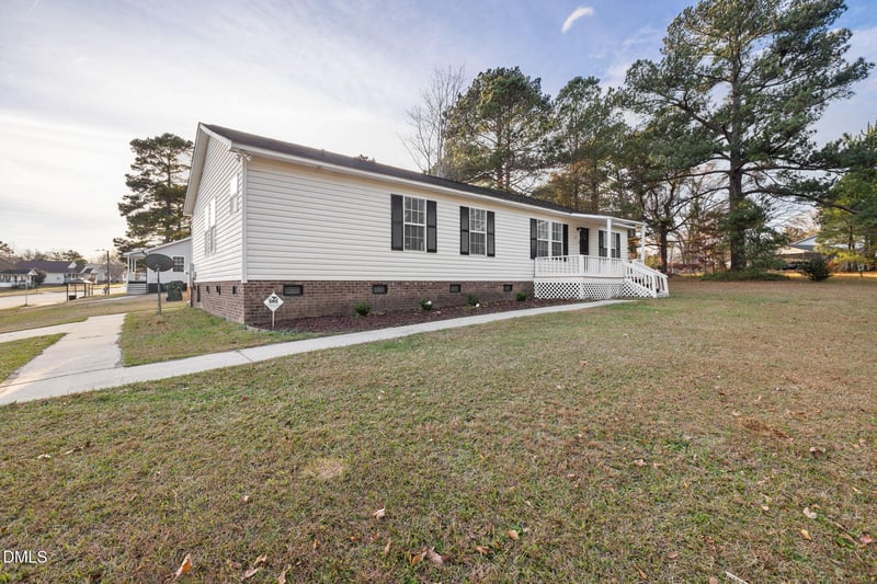 2850 Sanderford Rd, Raleigh, NC 27610