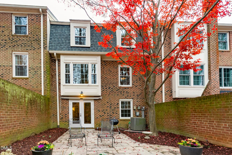 2850 Wycliff Rd, Raleigh, NC 27607