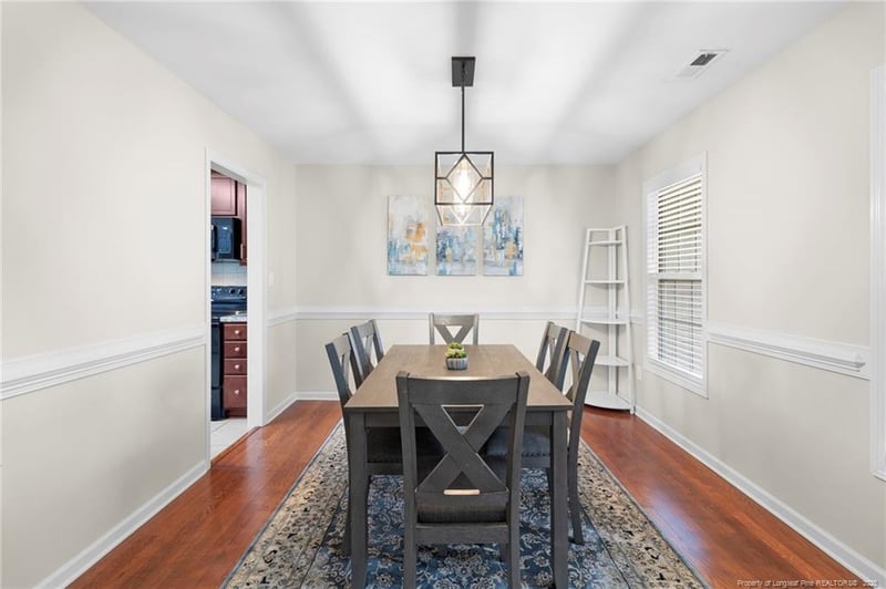 2851 Aristocrat Ln, Fayetteville, NC 28306