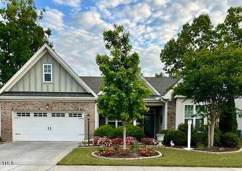 2851 Wilkes Lake Dr, Fuquay Varina, NC 27526