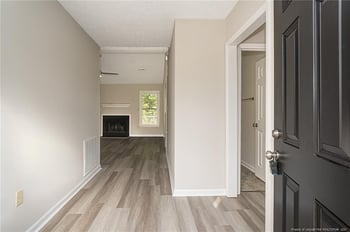 2853 Chillingsworth Dr, Fayetteville, NC 28306