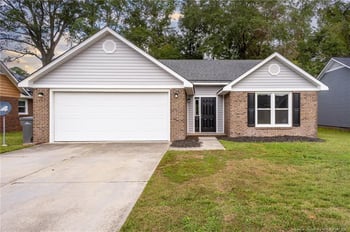 2853 Chillingsworth Dr, Fayetteville, NC 28306
