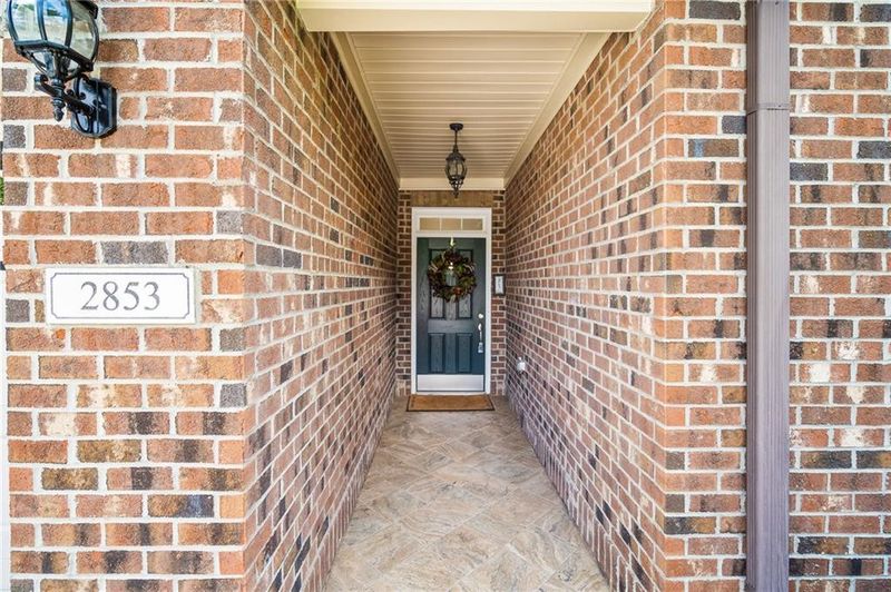 2853 Willoughby Ct, Burlington, NC 27215