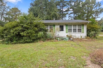 2854 John Brady Rd, Fayetteville, NC 28306