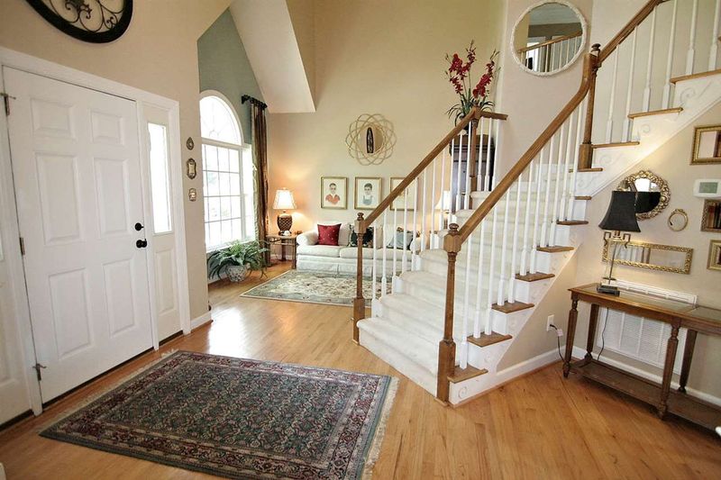 2855 Plaza Pl, Raleigh, NC 27612