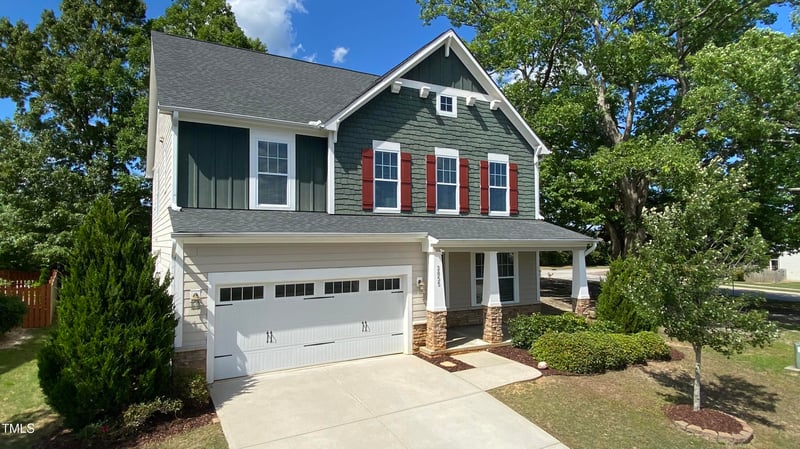 2855 Wilkes Lake Dr, Fuquay Varina, NC 27526