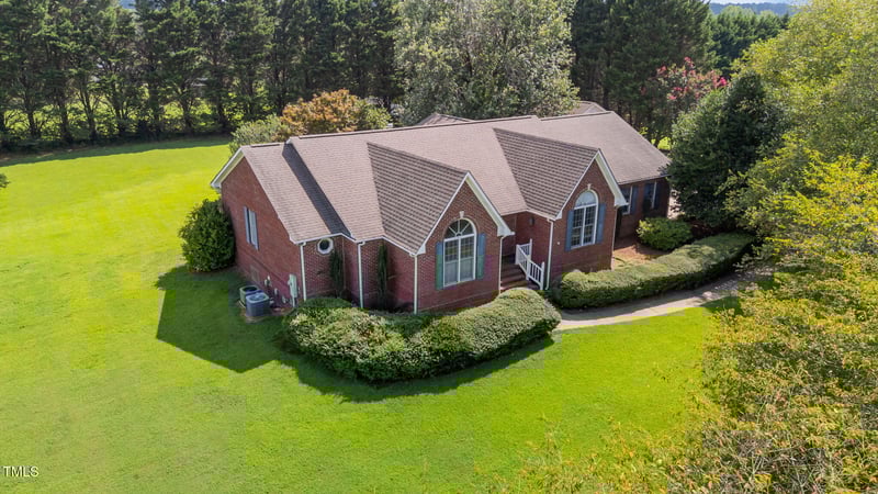 2856 Horsemans Ridge Dr, Clayton, NC 27520