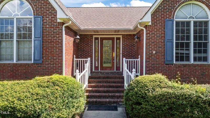 2856 Horsemans Ridge Dr, Clayton, NC 27520