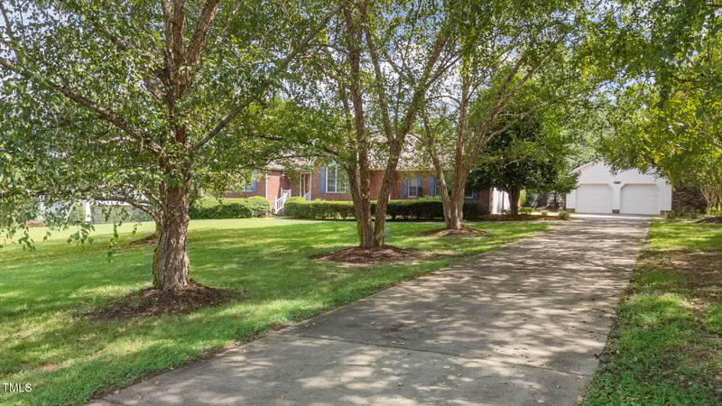 2856 Horsemans Ridge Dr, Clayton, NC 27520
