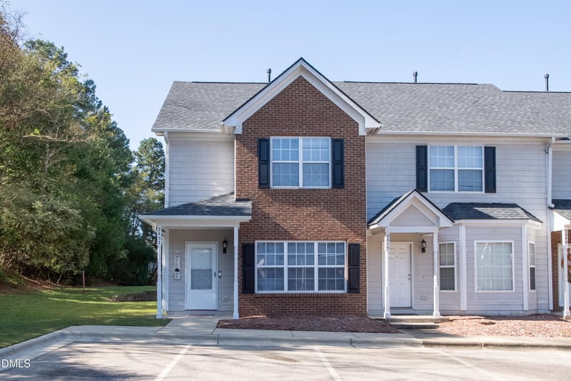 2857 Bennington Dr, Clayton, NC 27520