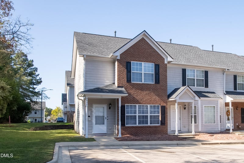 2857 Bennington Dr, Clayton, NC 27520