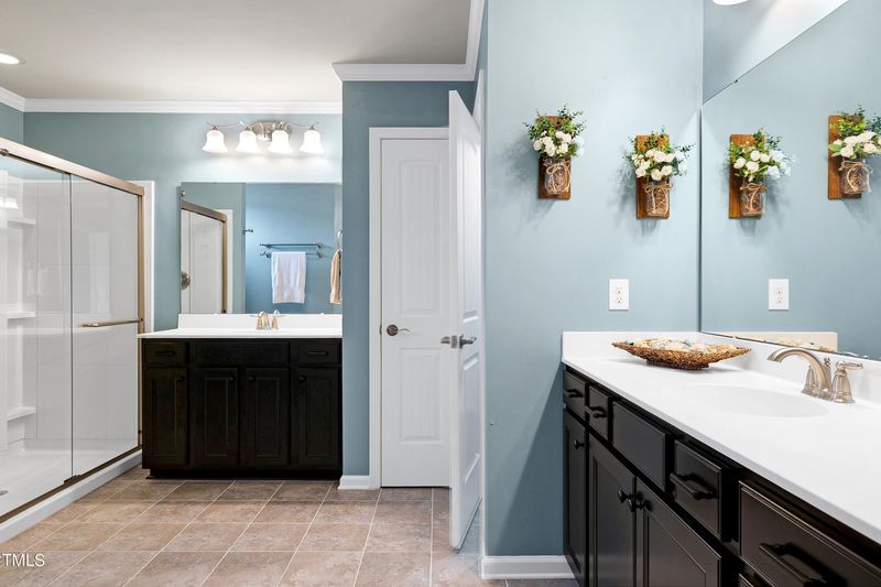 2859 Lemnos Dr, Apex, NC 27502