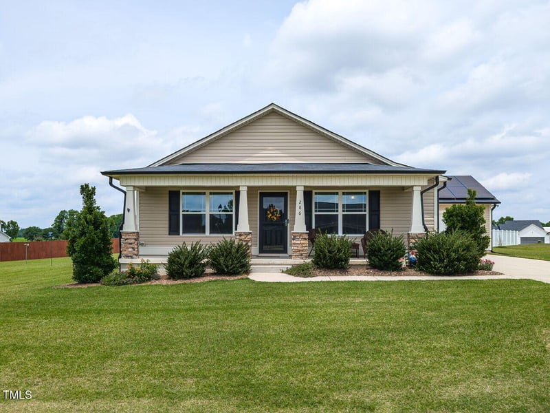286 Beaver Tavern Dr, Benson, NC 27504