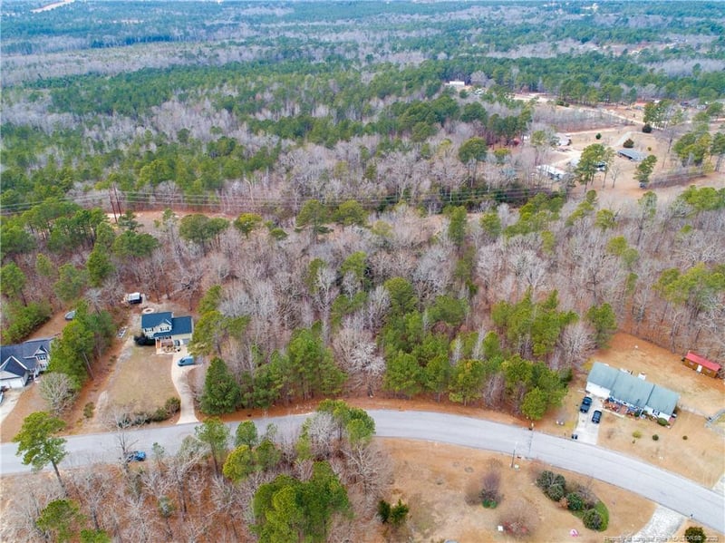 286 Colonial Hills Dr, Lillington, NC 27546