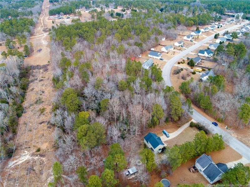 286 Colonial Hills Dr, Lillington, NC 27546