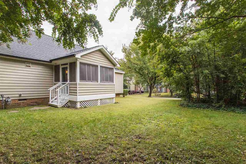 2860 W Jameson Rd, Raleigh, NC 27604