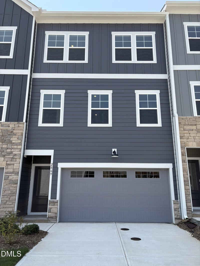 2869 Foster Woods Dr, Apex, NC 27502
