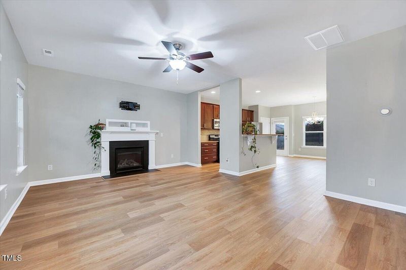287 W Falcon Ct, Clayton, NC 27520